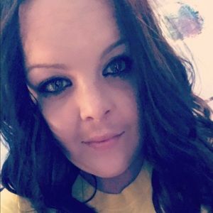 Meet your Posher, Lindsey